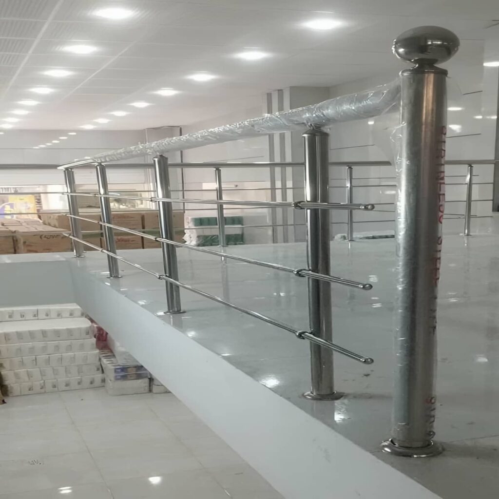 ساخت نرده استیل ضدزنگ با دستک مقاوم ساخت نرده استیل ضدزنگ با دستک مقاوم