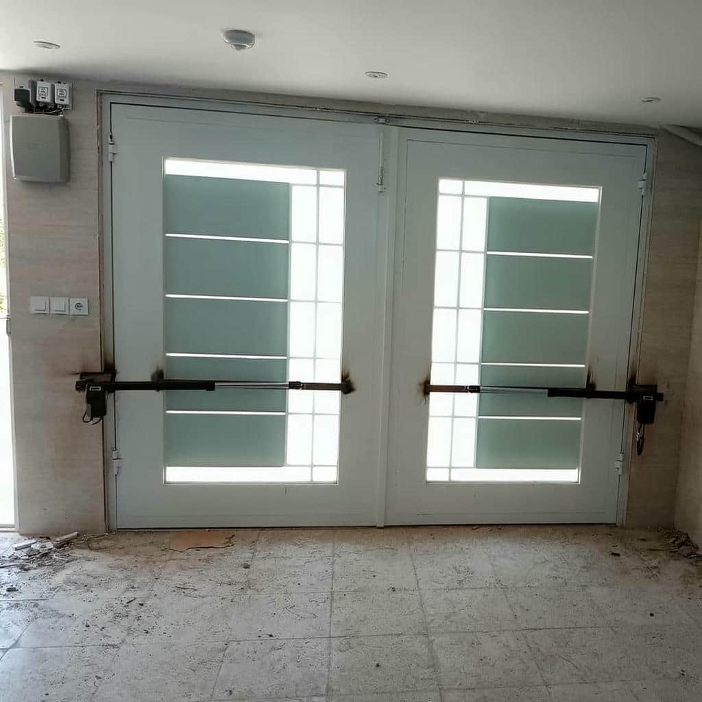 جک بازویی درب پارکینگ لولایی با لولای سالم و حرکت روان