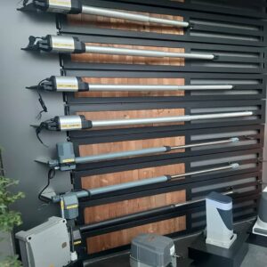خرید جک درب پارکینگ با قیمت مناسب پروژه