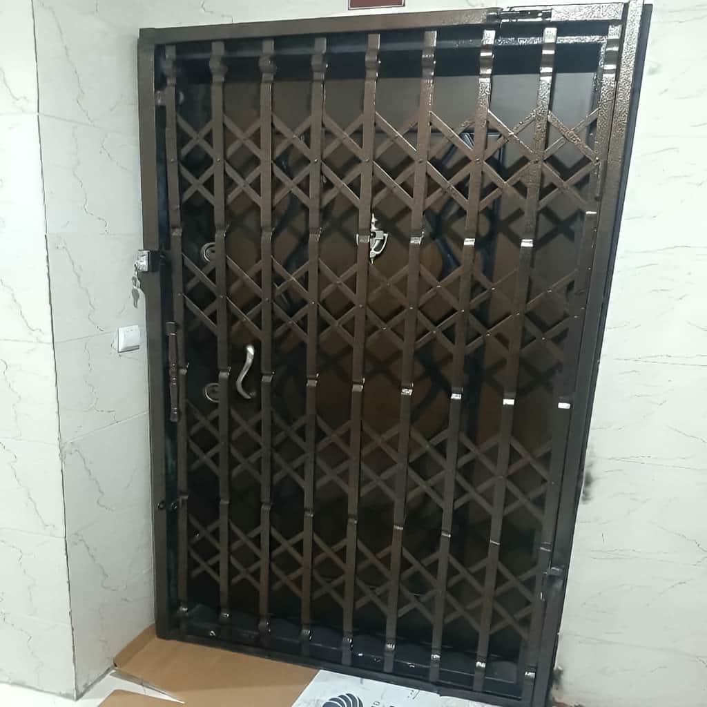 خدمات درب آکاردئونی چهار گل لوزی برای دهانه عریض