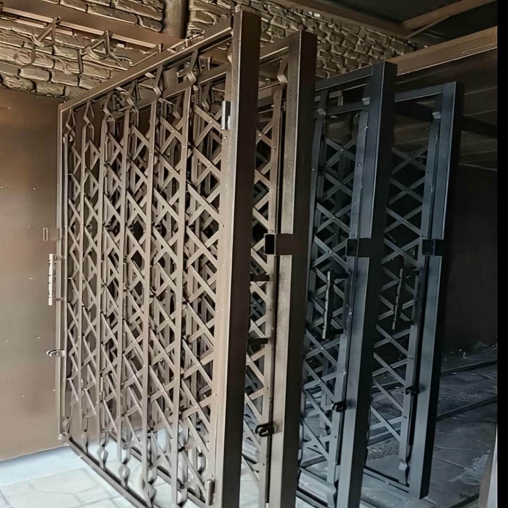 خدمات حفاظ آکاردئونی کم جا راهرو برای رفت‌وآمد روزانه