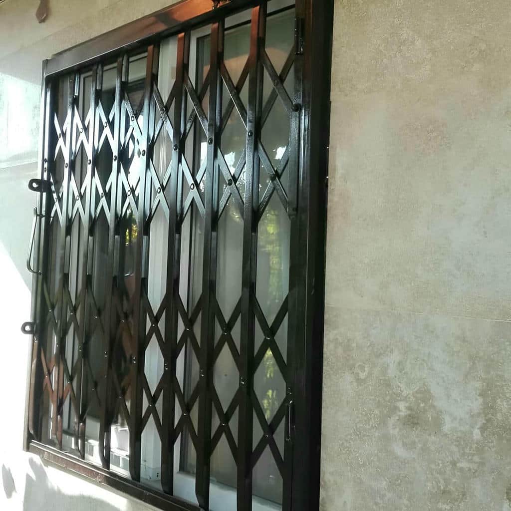فروش حفاظ درب آپارتمان ضد دیلم پنج گل