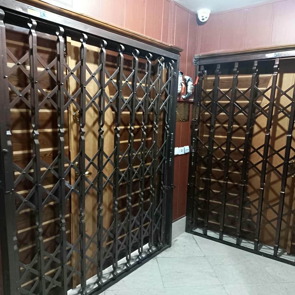 اجرای درب آکاردئونی قفل مخفی کتابی برای دهانه عریض