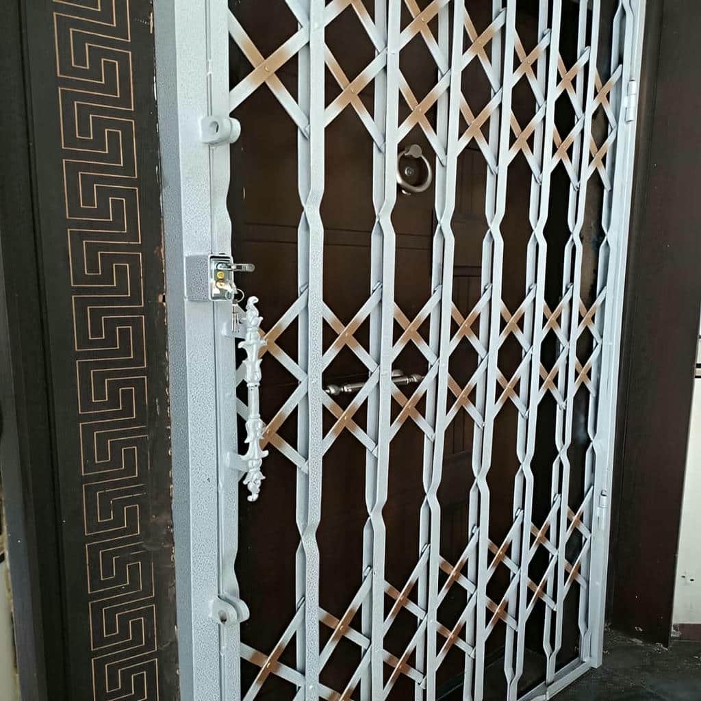 ساخت حفاظ درب آپارتمان ضد دیلم چهار گل
