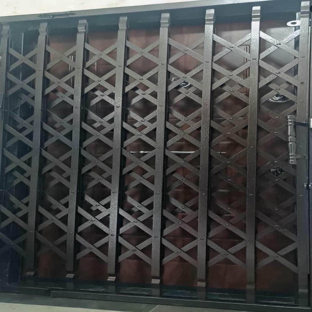 قیمت درب آکاردئونی طرح دار لوزی بر اساس کاربرد