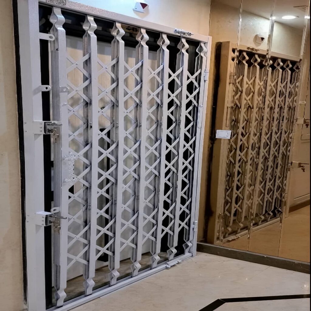 اجرای حفاظ آکاردئونی آپارتمان برای واحد همکف