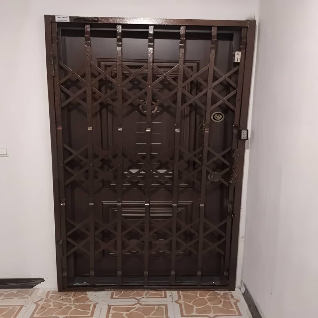 حفاظ آکاردئونی کم جا راهرو با تسمه پهن
