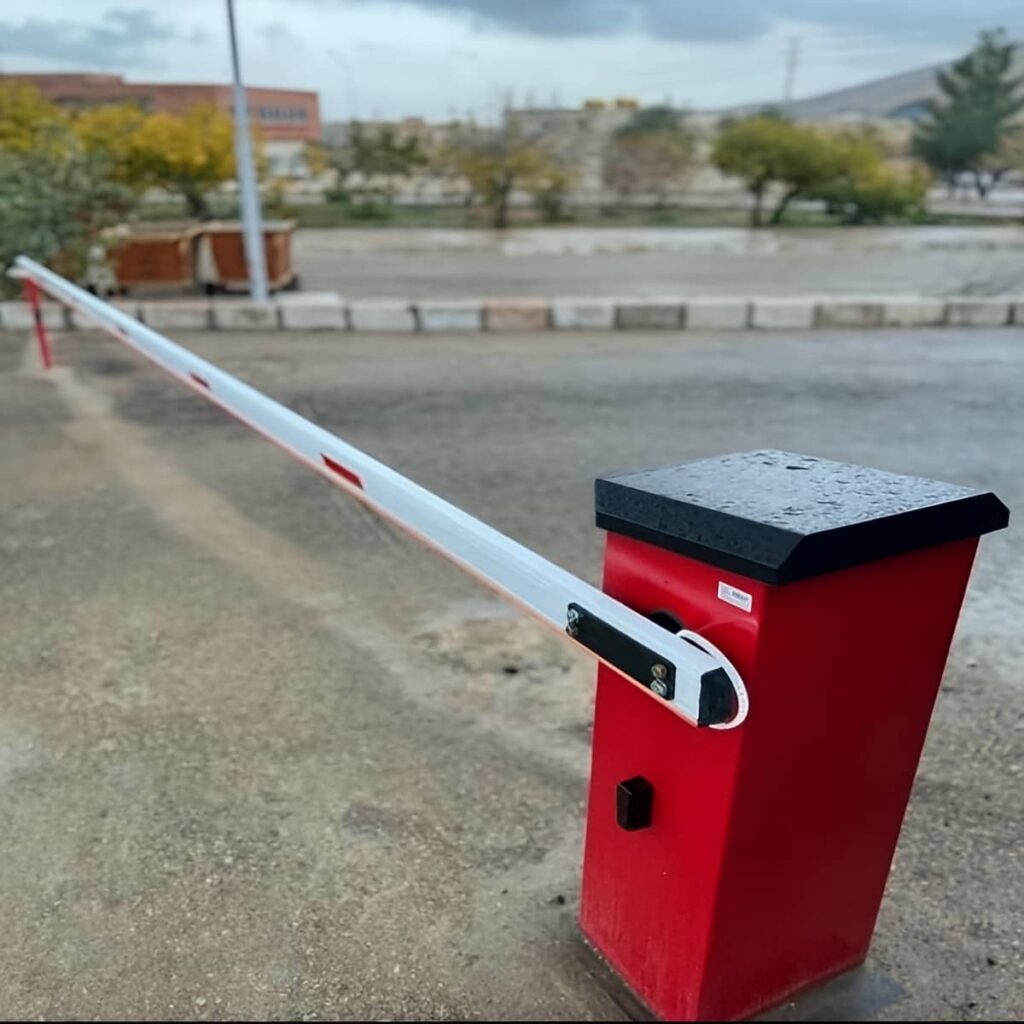 اجرای راهبند پلاک خوان با حلقه القایی خودرو