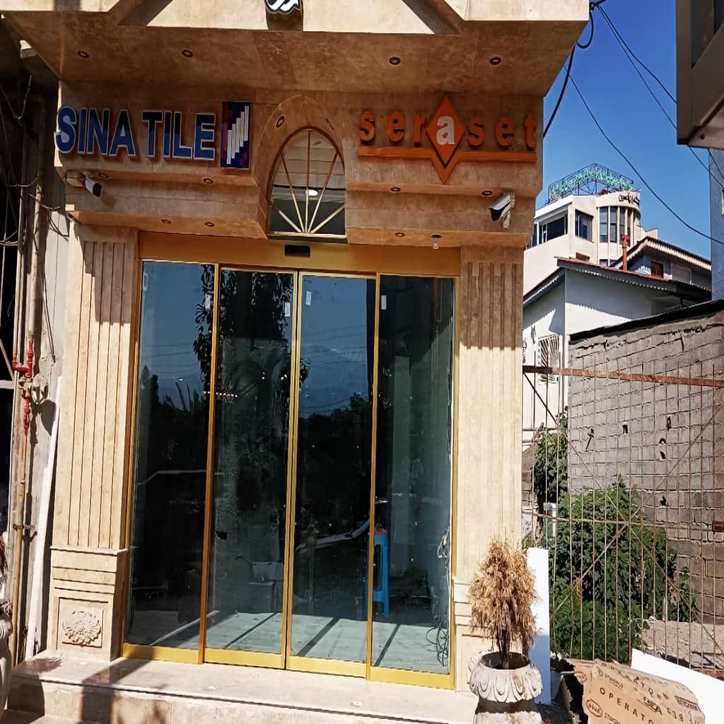 درب اتوماتیک شیشه ای کم صدا مناسب کلینیک آرام