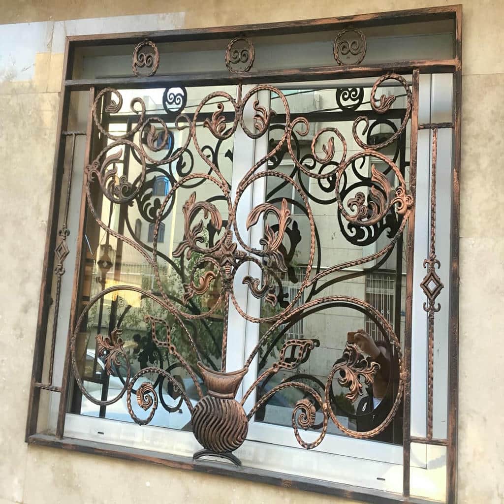 قیمت نرده پنجره فرفورژه بر اساس طرح و کاربرد