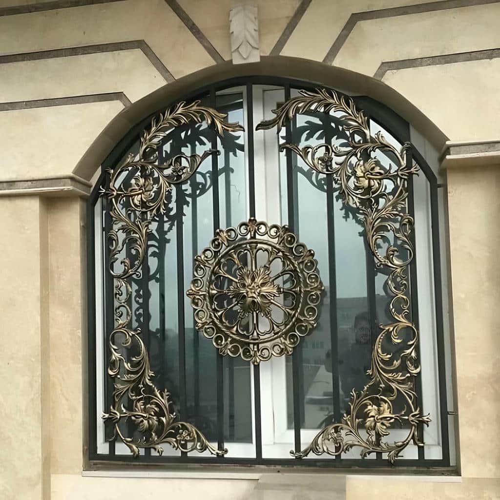 حفاظ پنجره فرفورژه گل نرده مناسب پنجره همکف