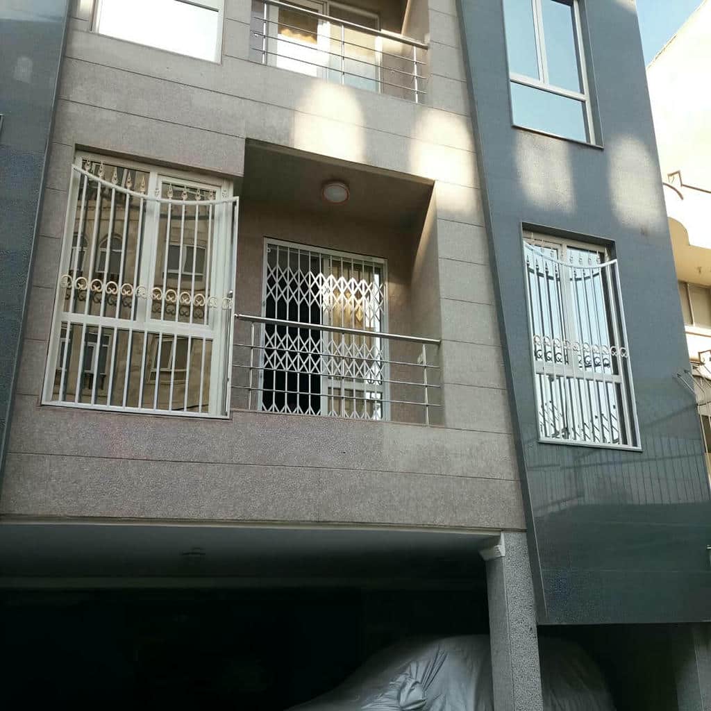 سفارش حفاظ پنجره رنگی کورهای برای ویلای کلاسیک
