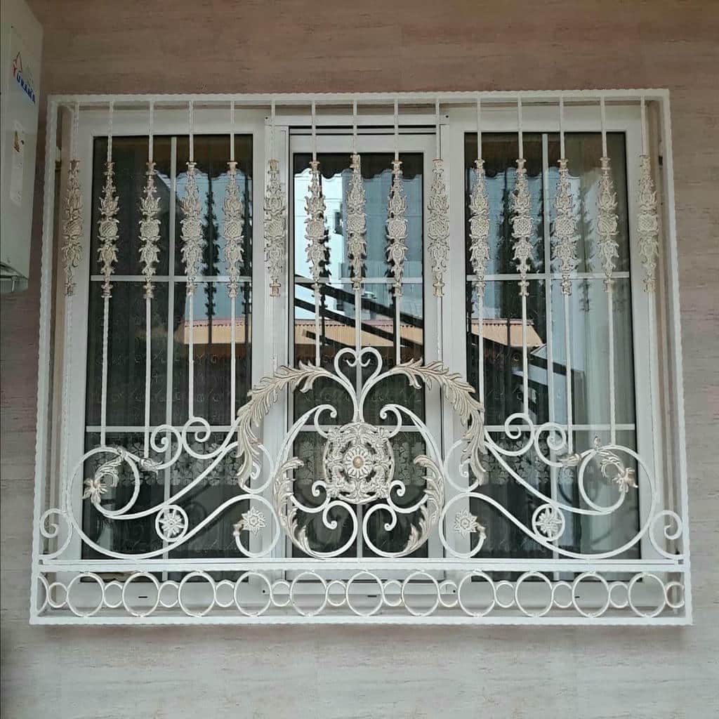 حفاظ پنجره گل نرده کم تراکم مناسب اتاق خواب