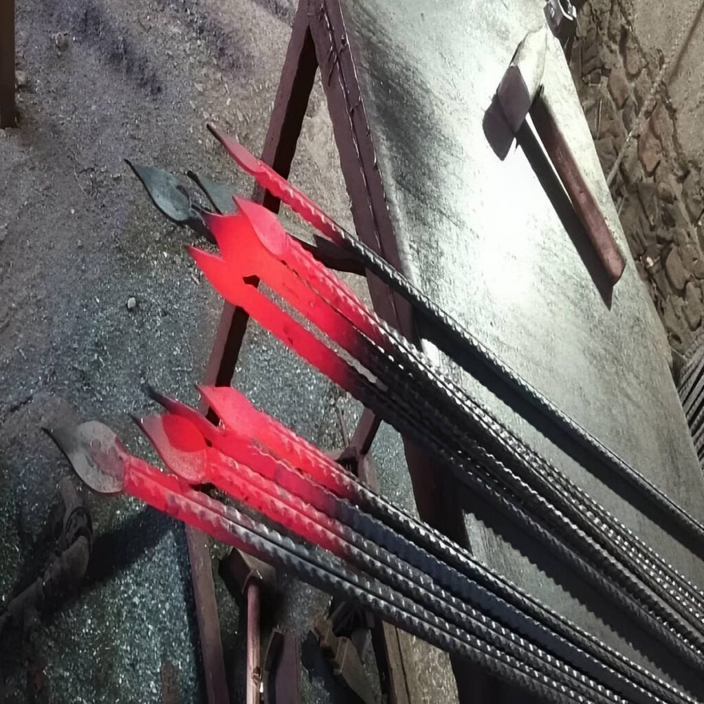 حفاظ سرنیزه تکسر مناسب دیوار بلند داخلی