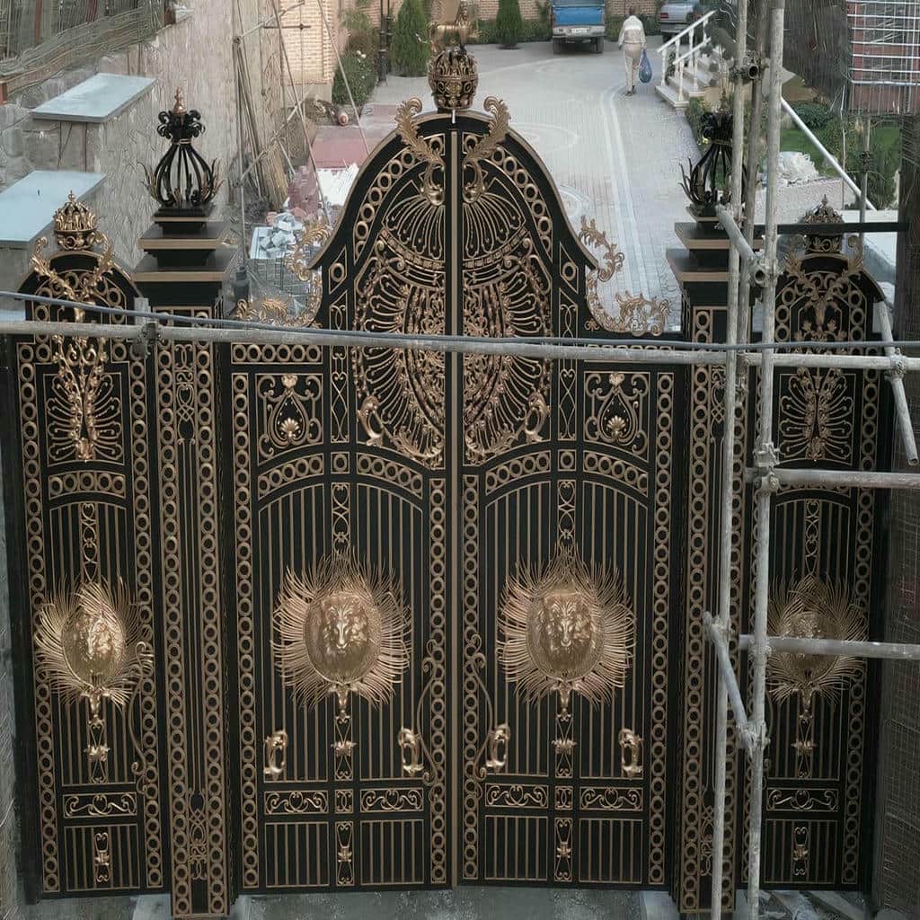 درب ویلایی پارکینگ دو لنگه مناسب رفت‌وآمد روزانه