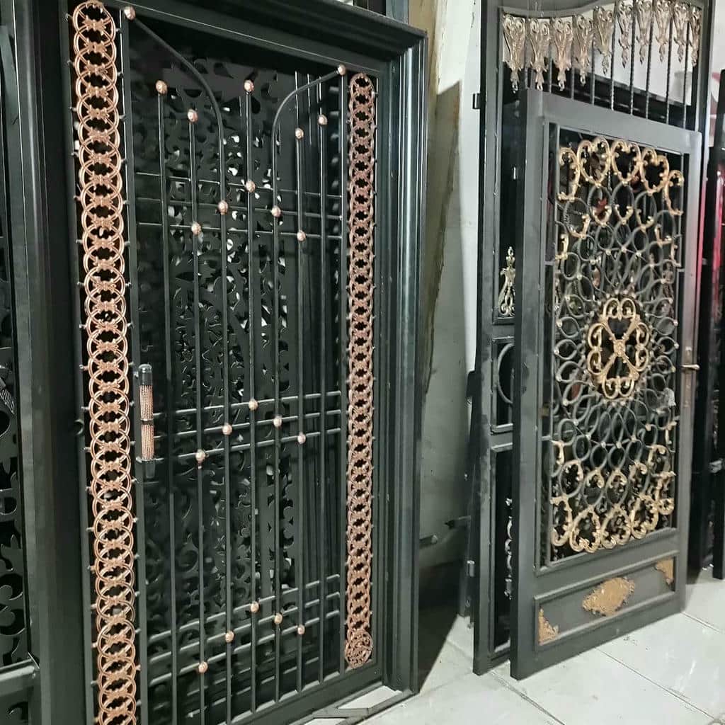 ساخت درب ویلایی لولایی حیاط بزرگ با کلاف فولادی