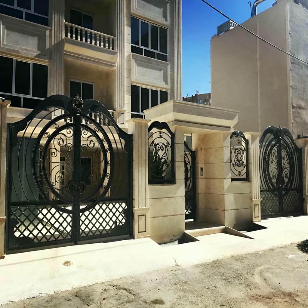 14 نمونه درب حیاط کشویی ریل زمینی
