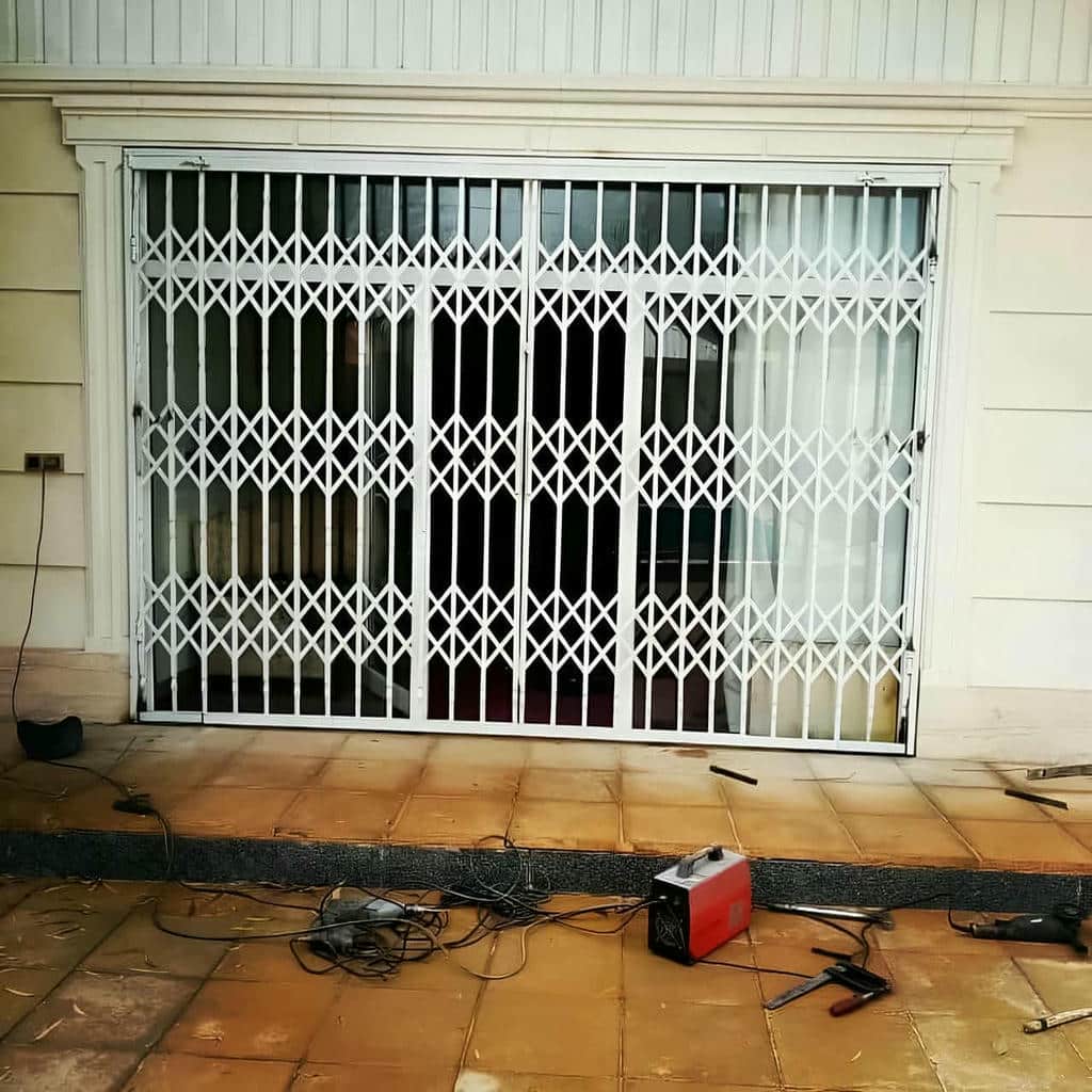 سفارش حفاظ پنجره متحرک تک لنگه