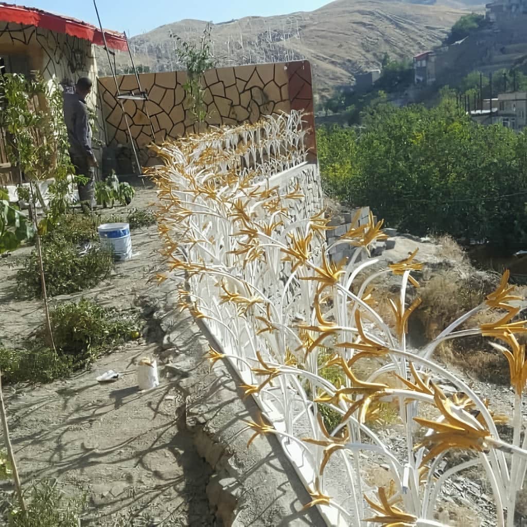 حفاظ غنچه ای فلزی برای دیوار ساختمان