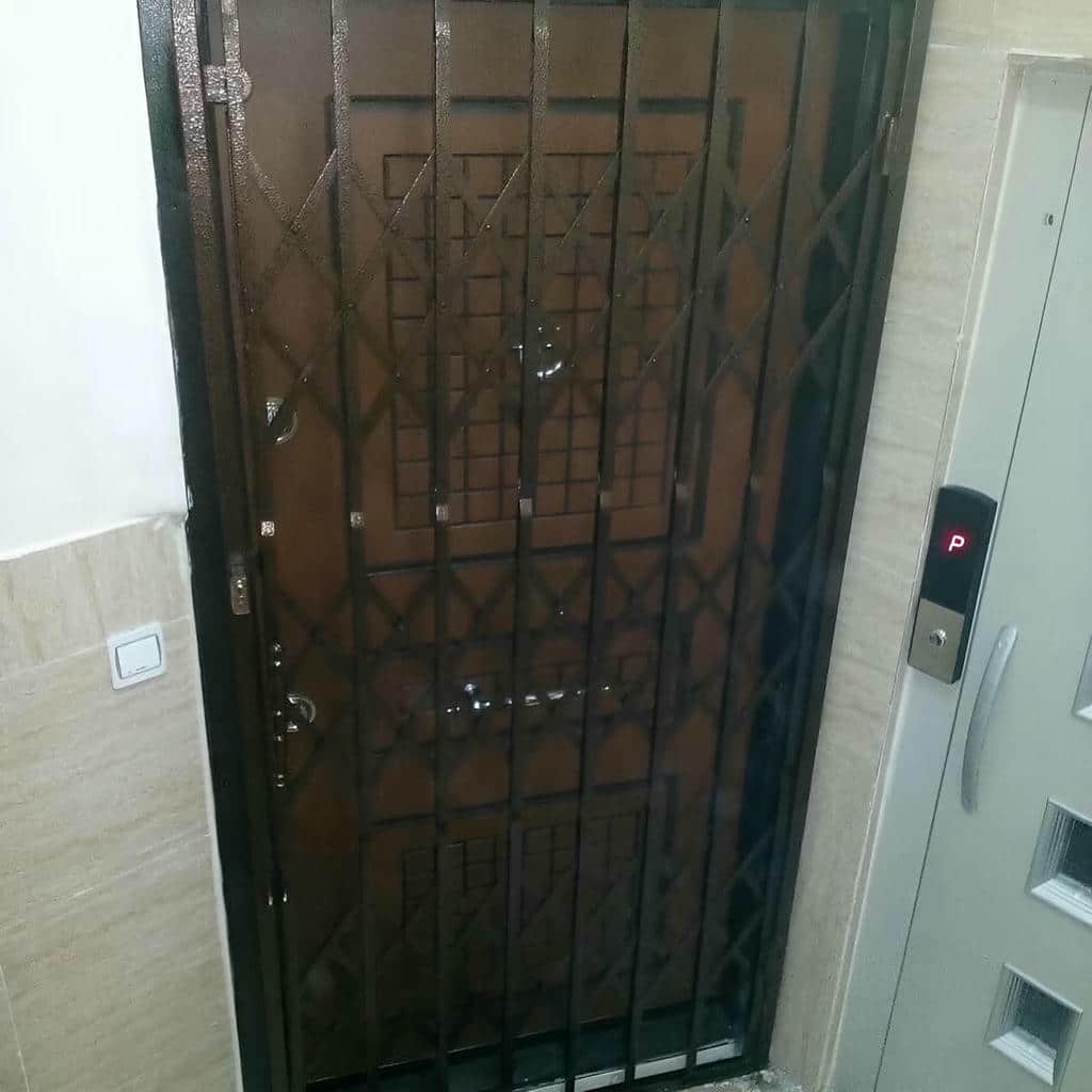 حفاظ ضربدری آکاردئونی با طراحی شبکه‌ای