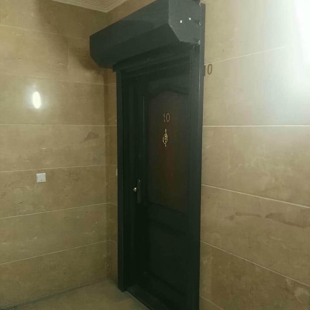 کرکره برقی در رنگ بندی متنوع برای ساختمان کرکره برقی در رنگ بندی متنوع برای ساختمان