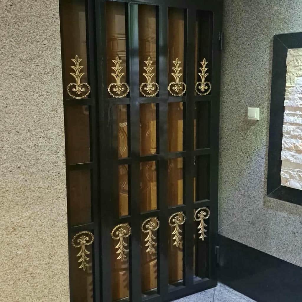 حفاظ کرکره ای سفارشی با طراحی مقاوم حفاظ کرکره ای سفارشی با طراحی مقاوم