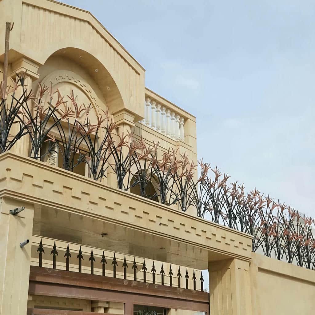 حفاظ لیلیوم با رنگ هماهنگ نما