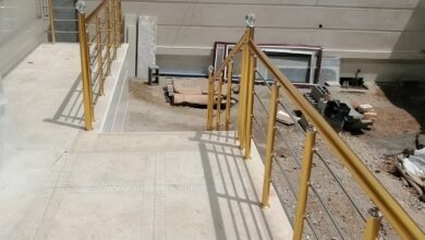 نرده تراس فلزی با طراحی مناسب ساختمان مسکونی