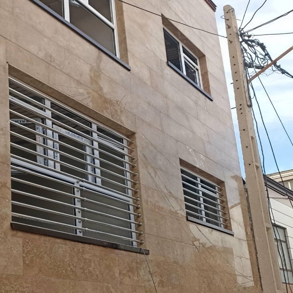 حفاظ پنجره ویلایی رنگ هماهنگ