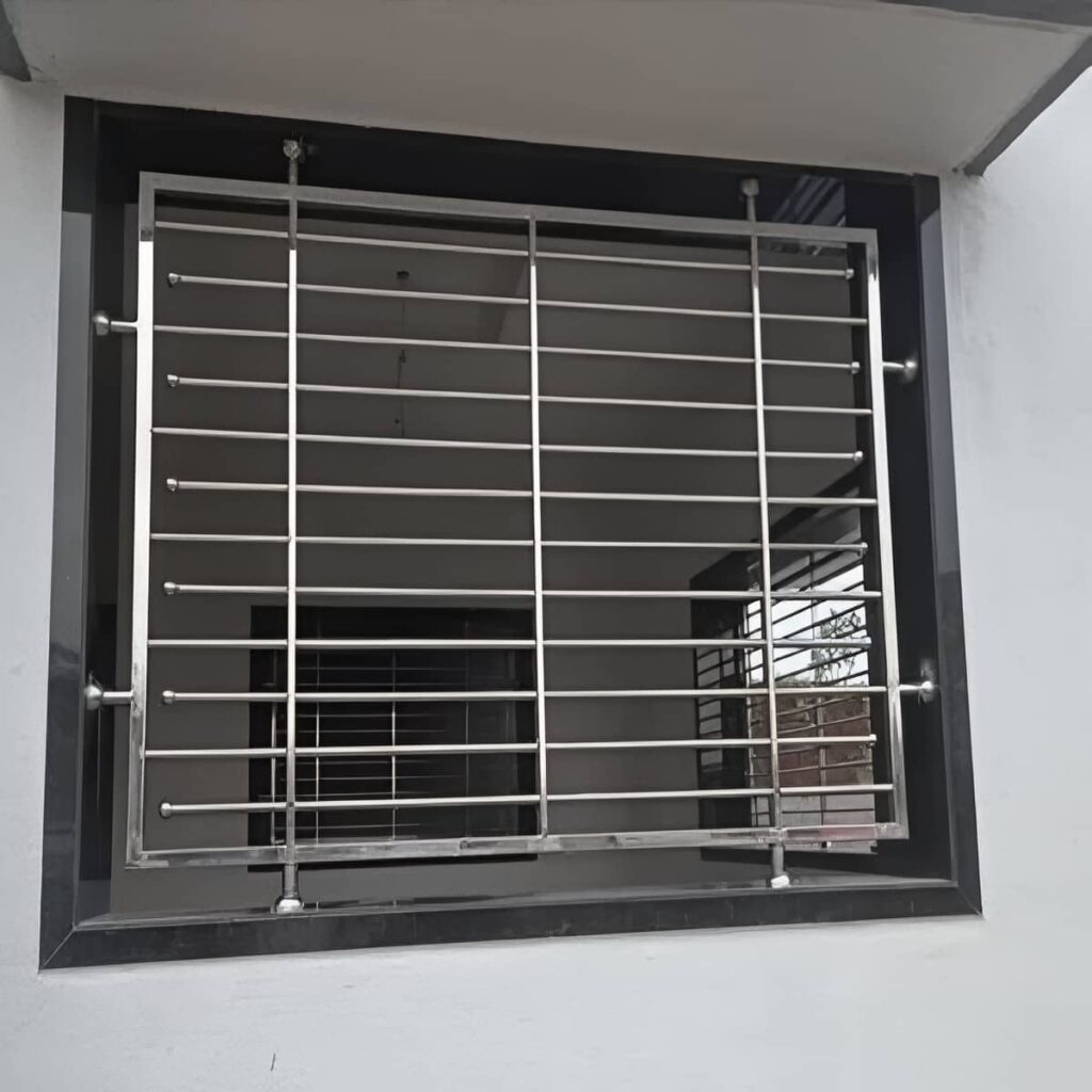 حفاظ پنجره دوجداره سفارشی با طراحی لوکس