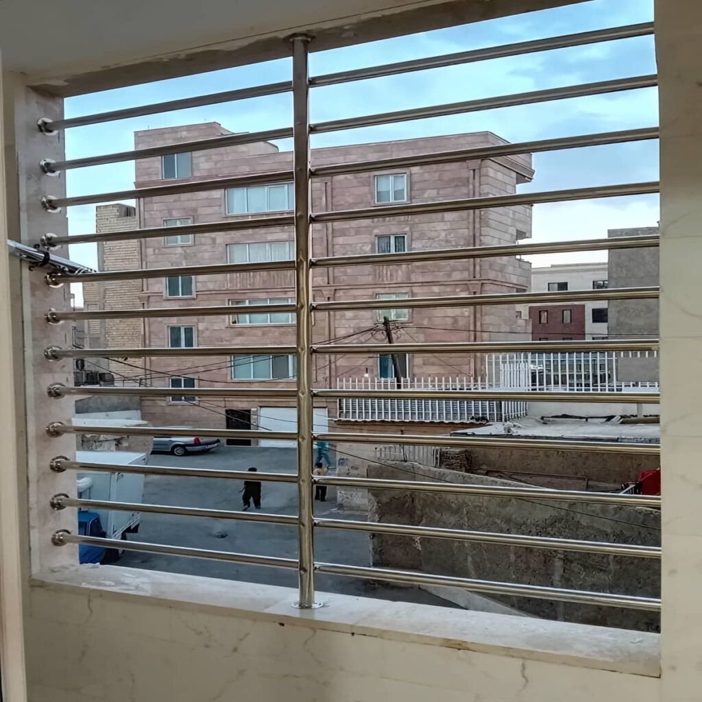 حفاظ پنجره فرفورژه دکوراتیو حفاظ پنجره فرفورژه دکوراتیو