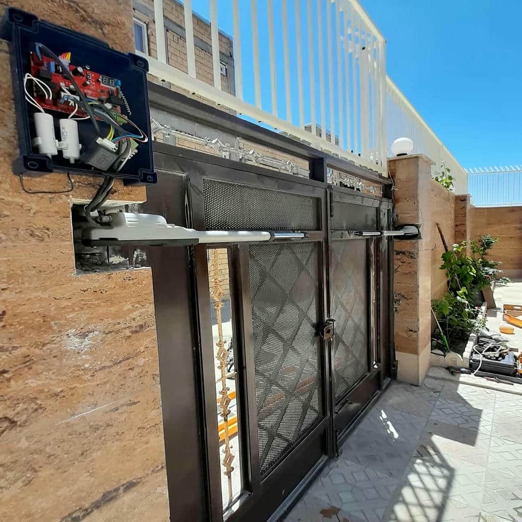 موتور درب پارکینگ کنار جک بازویی