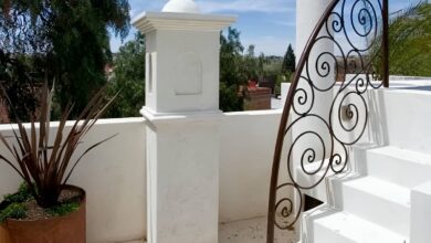 نرده فرفورژه بالکن با طرح کلاسیک فلزی