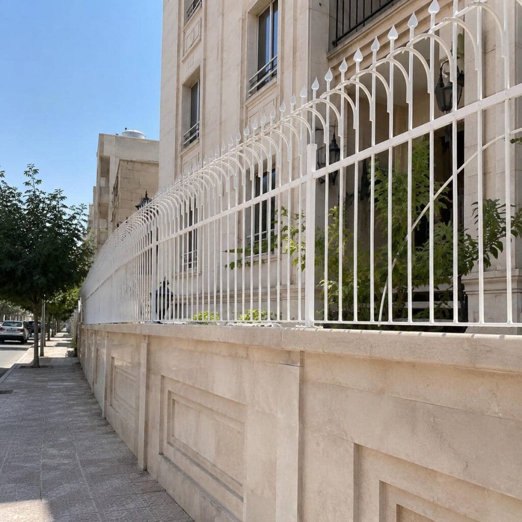 حفاظ سرنیزه ای مدل کلاسیک فلزی حفاظ سرنیزه ای مدل کلاسیک فلزی
