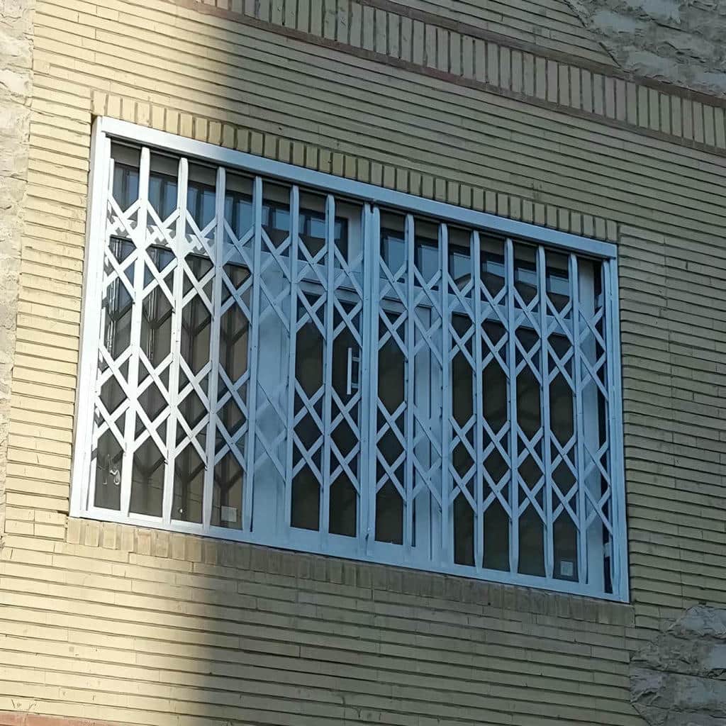 حفاظ پنجره متحرک هماهنگ با نما