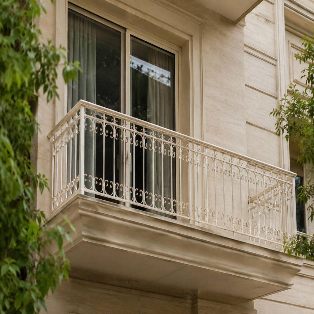 جان پناه فلزی استان آذربایجان غربی روی نمای سنگی جان پناه فلزی استان آذربایجان غربی روی نمای سنگی