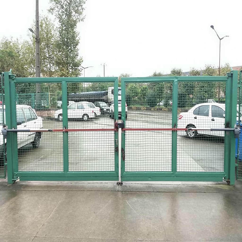 جک درب پارکینگ با بازوی فلزی در استان ایلام