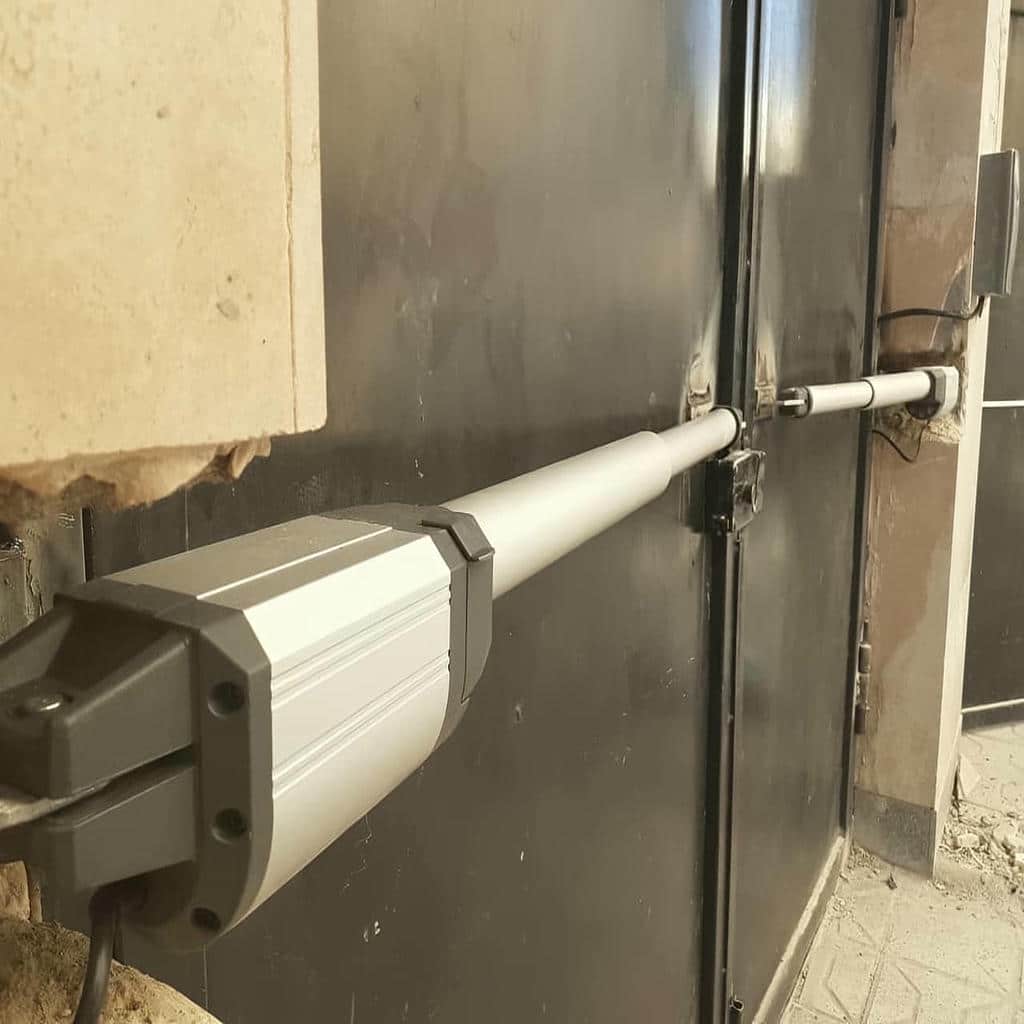 جک درب پارکینگ کنار ورودی مسکونی بجنورد