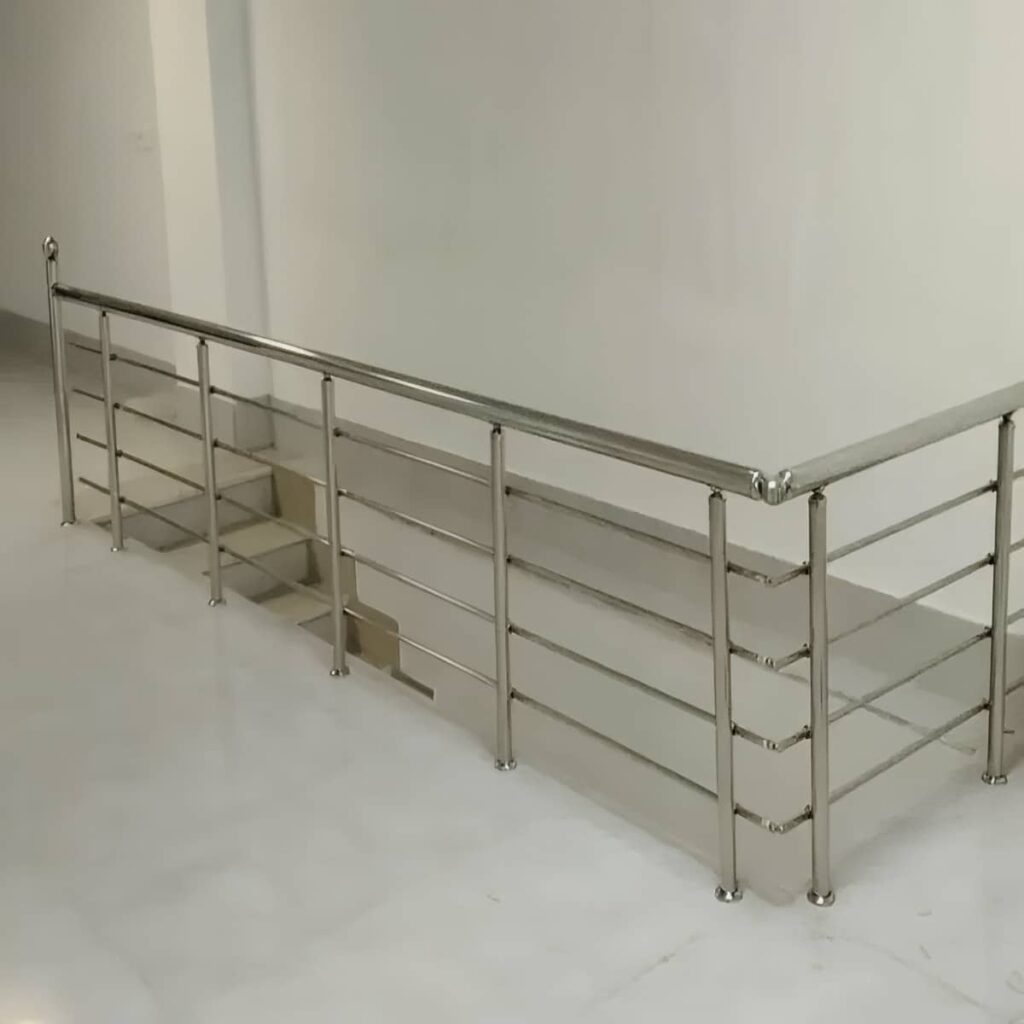 حفاظ راه پله استیل براق پروژه استان مرکزی