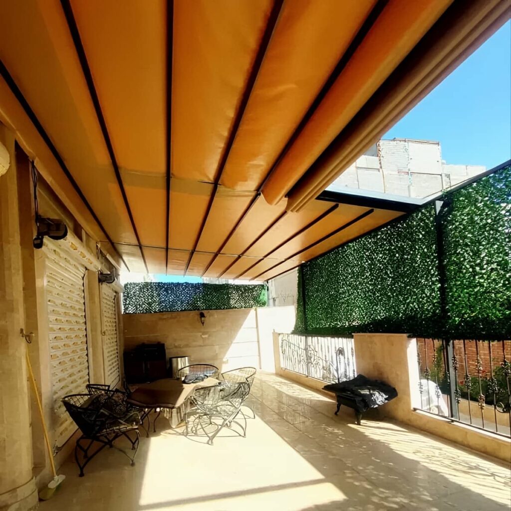 سایه بان اتوماتیک تراس با پوشش روشن بوشهر