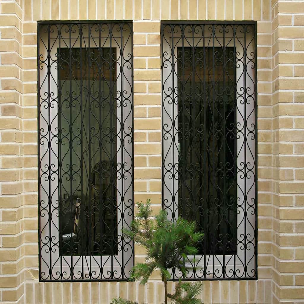 نرده پنجره با قاب منظم و پوشش مات