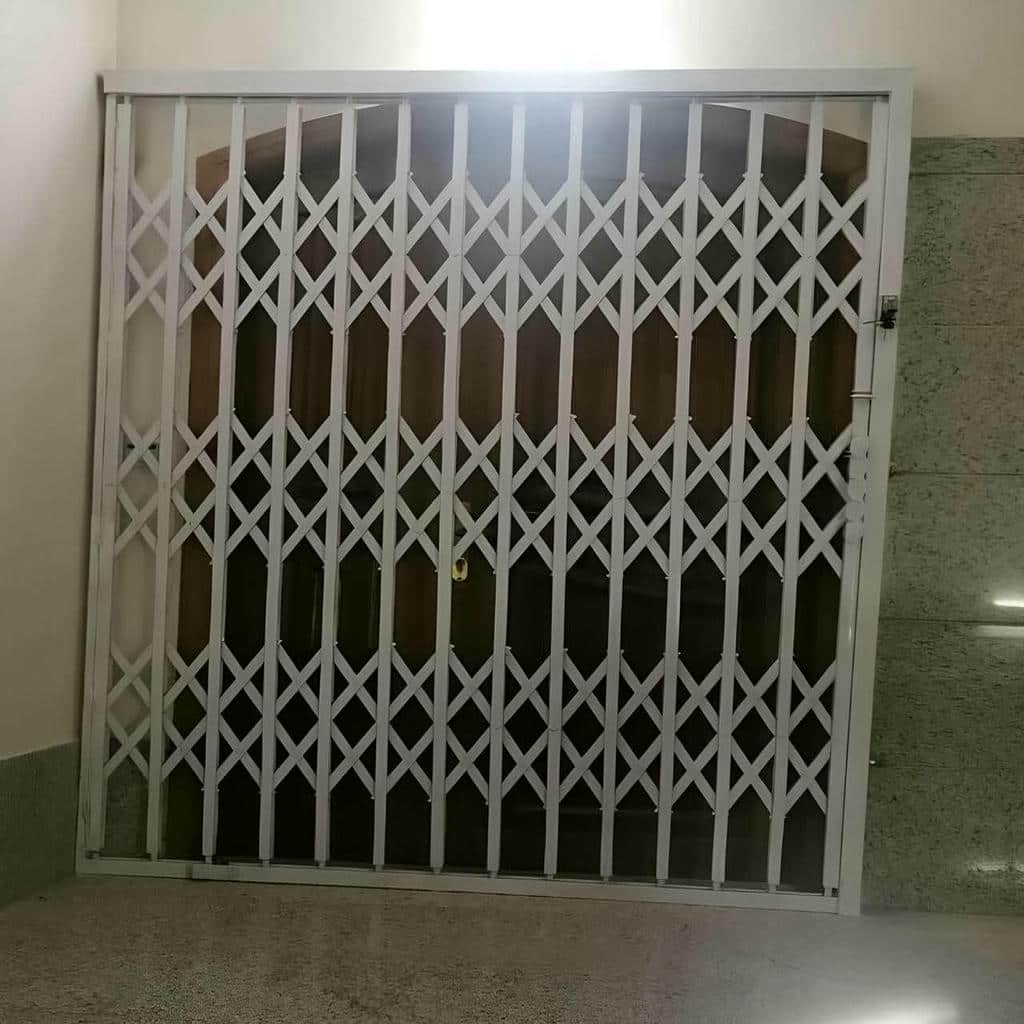 گارد فلزی جمع شونده آپارتمان استان لرستان