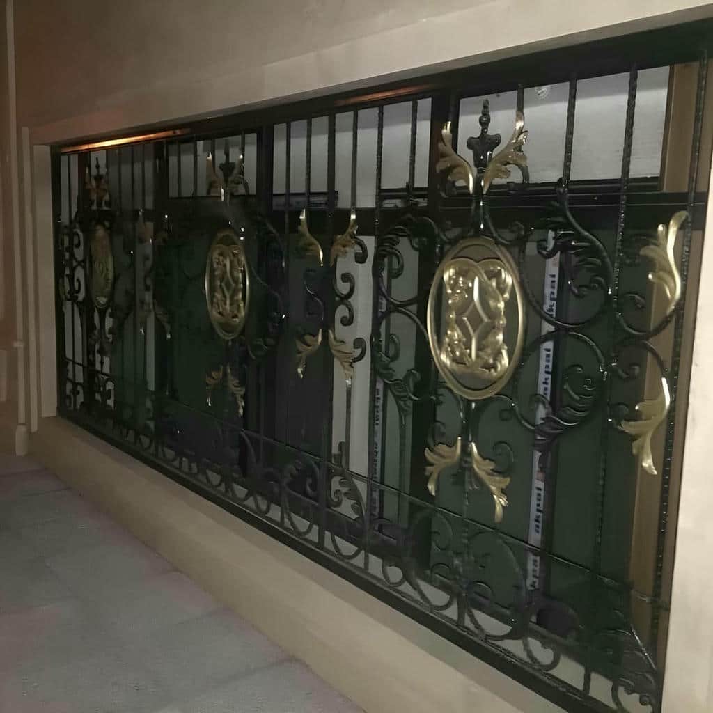 گارد فلزی پنجره نصب شده در استان سمنان گارد فلزی پنجره نصب شده در استان سمنان