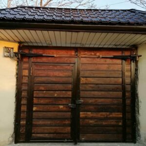 جک درب پارکینگ بازویی روی ورودی مسکونی استان لرستان
