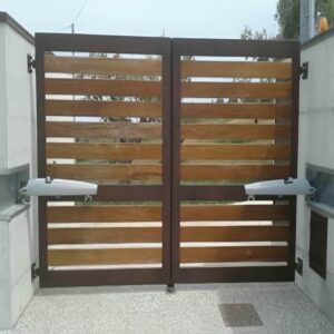 جک درب پارکینگ بازویی نصب شده در قزوین
