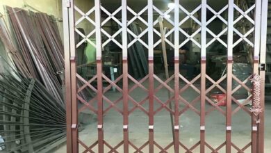 حفاظ درب آکاردئونی مشکی استان سمنان با ریل فلزی