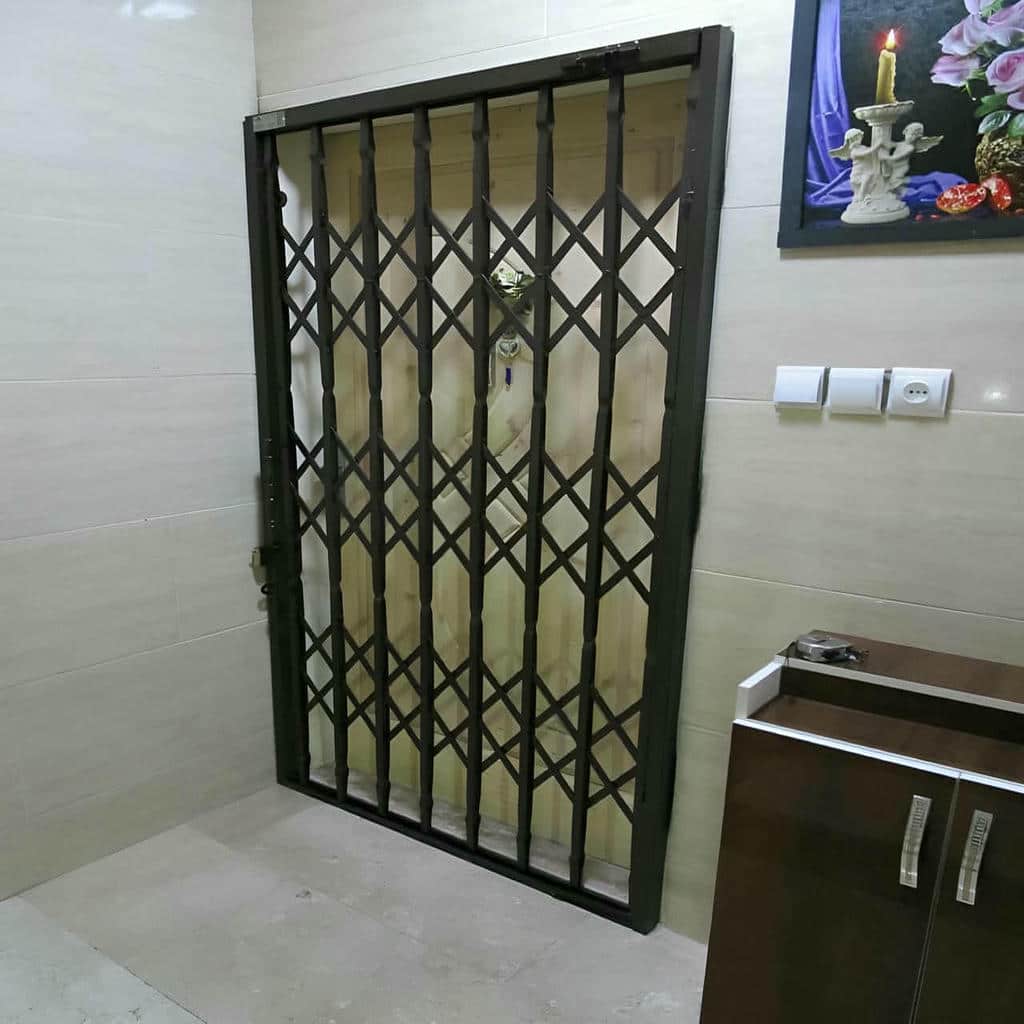 مرکز عرضه و خدمات تخصصی حفاظ درب آکاردئونی در استان زنجان