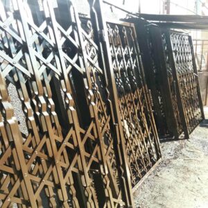حفاظ درب آکاردئونی مشکی ورودی بجنورد