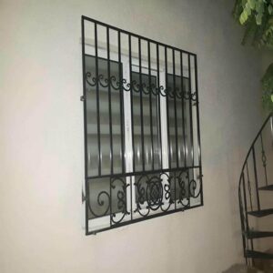 حفاظ پنجره آهنی مشکی در استان کرمان