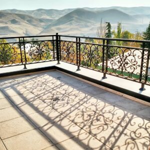 نرده بالکن فلزی مدرن در یاسوج